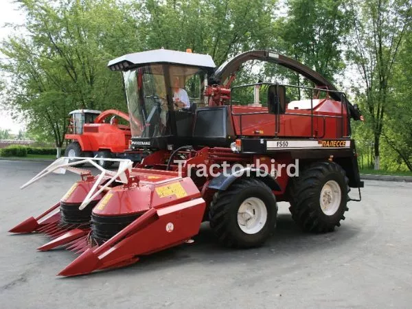 GOMSELMASH-AUTOMOTIVE FORAGE COMBINE HARVESTER PALESSE FS60